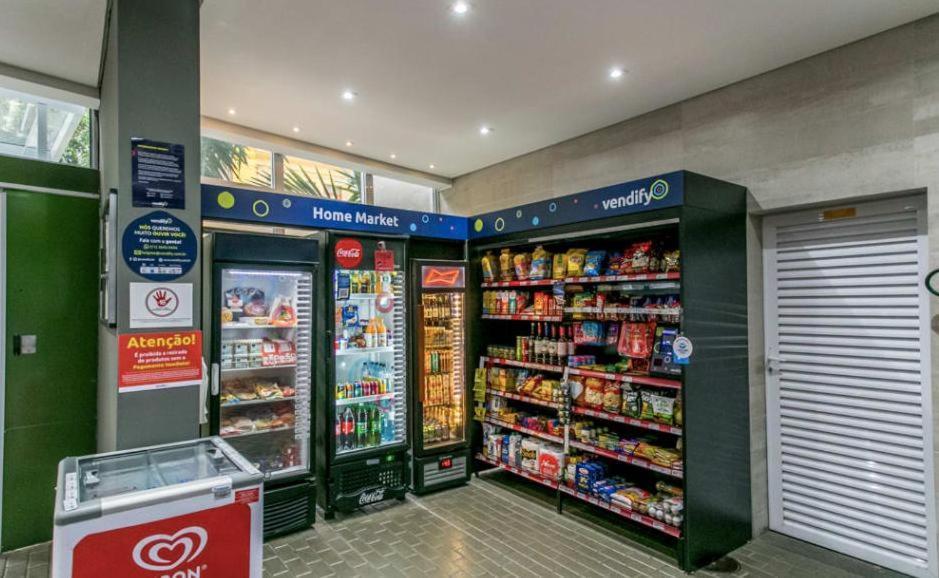 Prox. Metro Avs.paulista E Brig. L. Antonio Apartment
