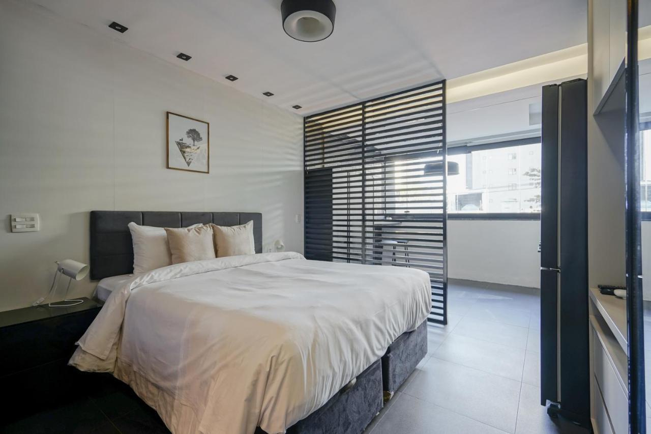 Ap Com Academia E Piscina No Predio, Localizacao Incrivel - Vila Olimpia Apartment