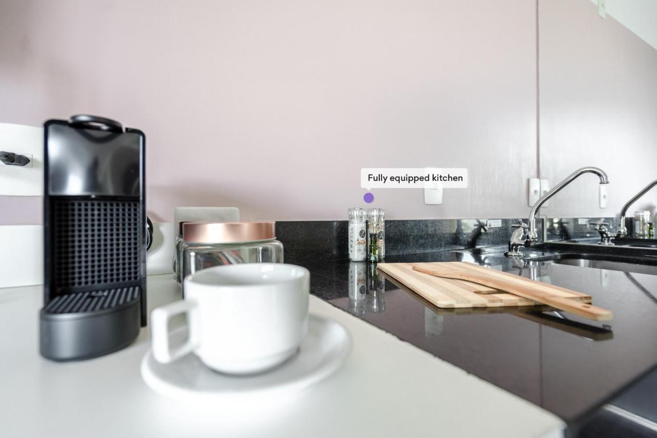Studio Em Localizacao Incrivel, Estacionamento, Piscina E Academia - Vila Olimpia Apartment *