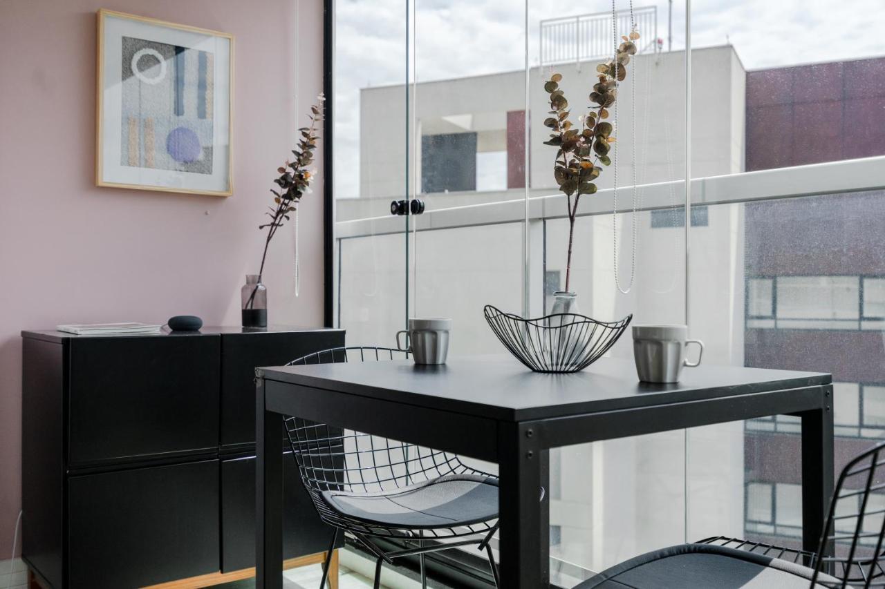 Studio Em Localizacao Incrivel, Estacionamento, Piscina E Academia - Vila Olimpia Apartment *