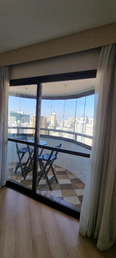 Street 2001 Apartment *