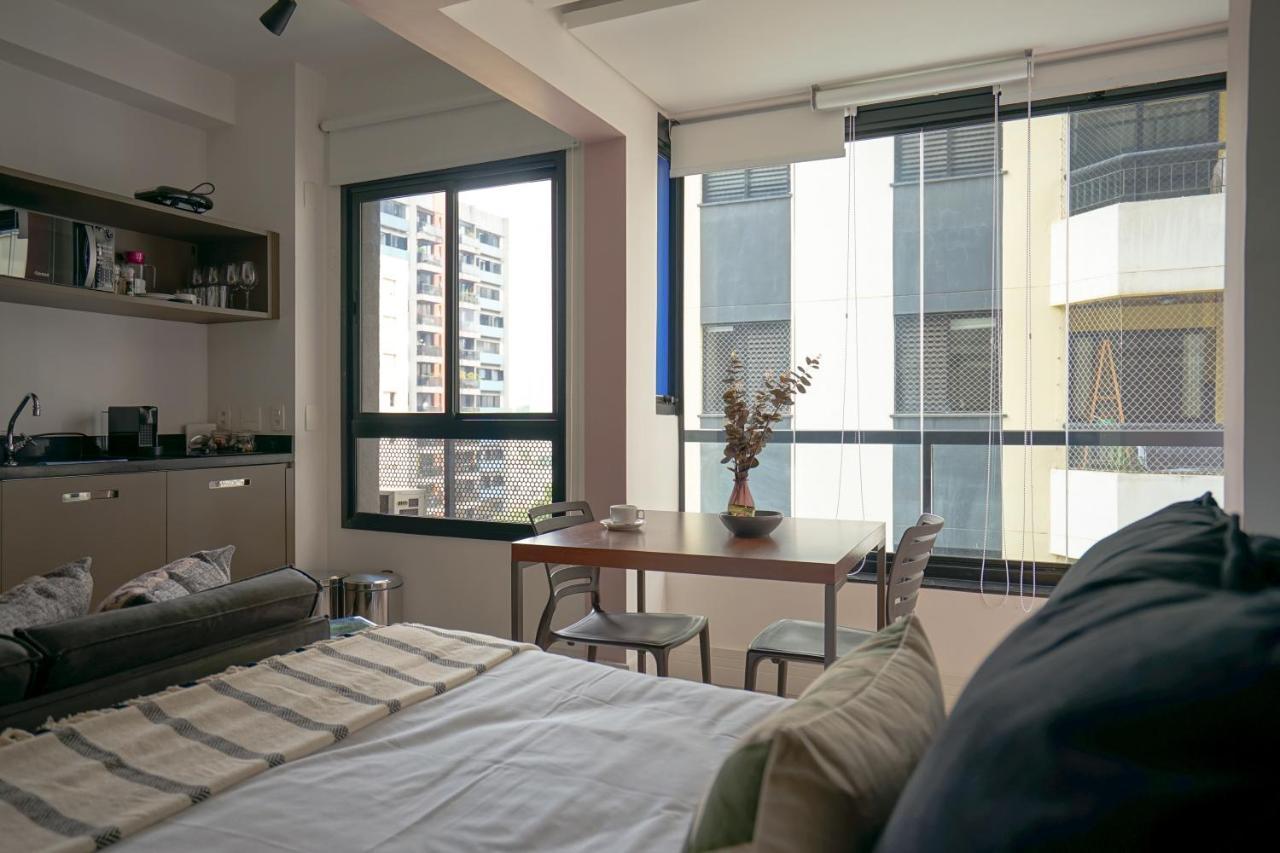 Studio Com Garagem, Academia E Piscina No Predio - Vila Olimpia * São Paulo
