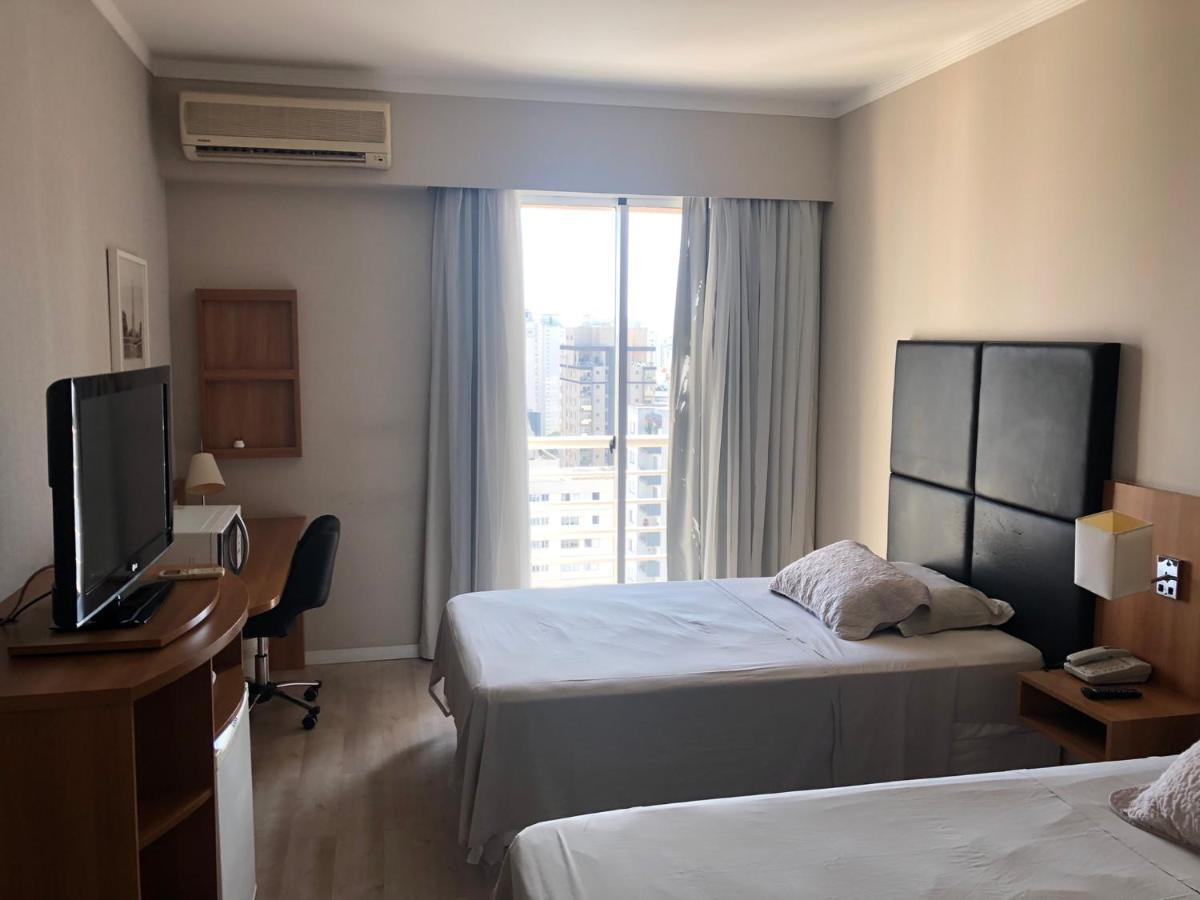 Flat Boutique Em Frente Ao Metro Moema Hotel 4*