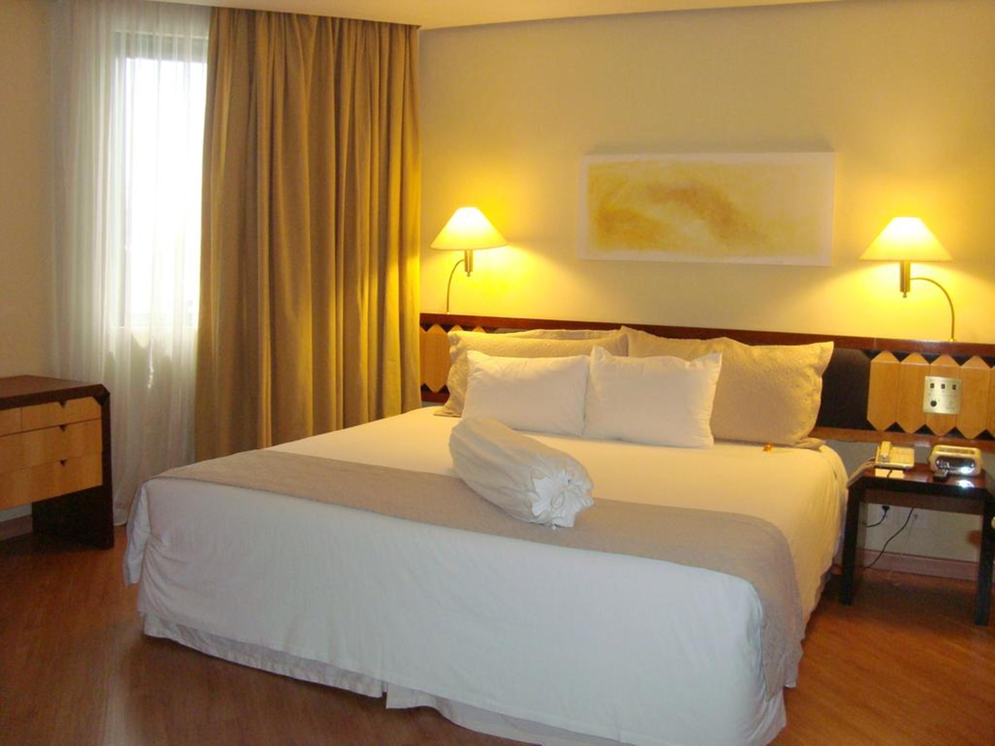 Golden Tower Pinheiros By Fenix Hotel 4*