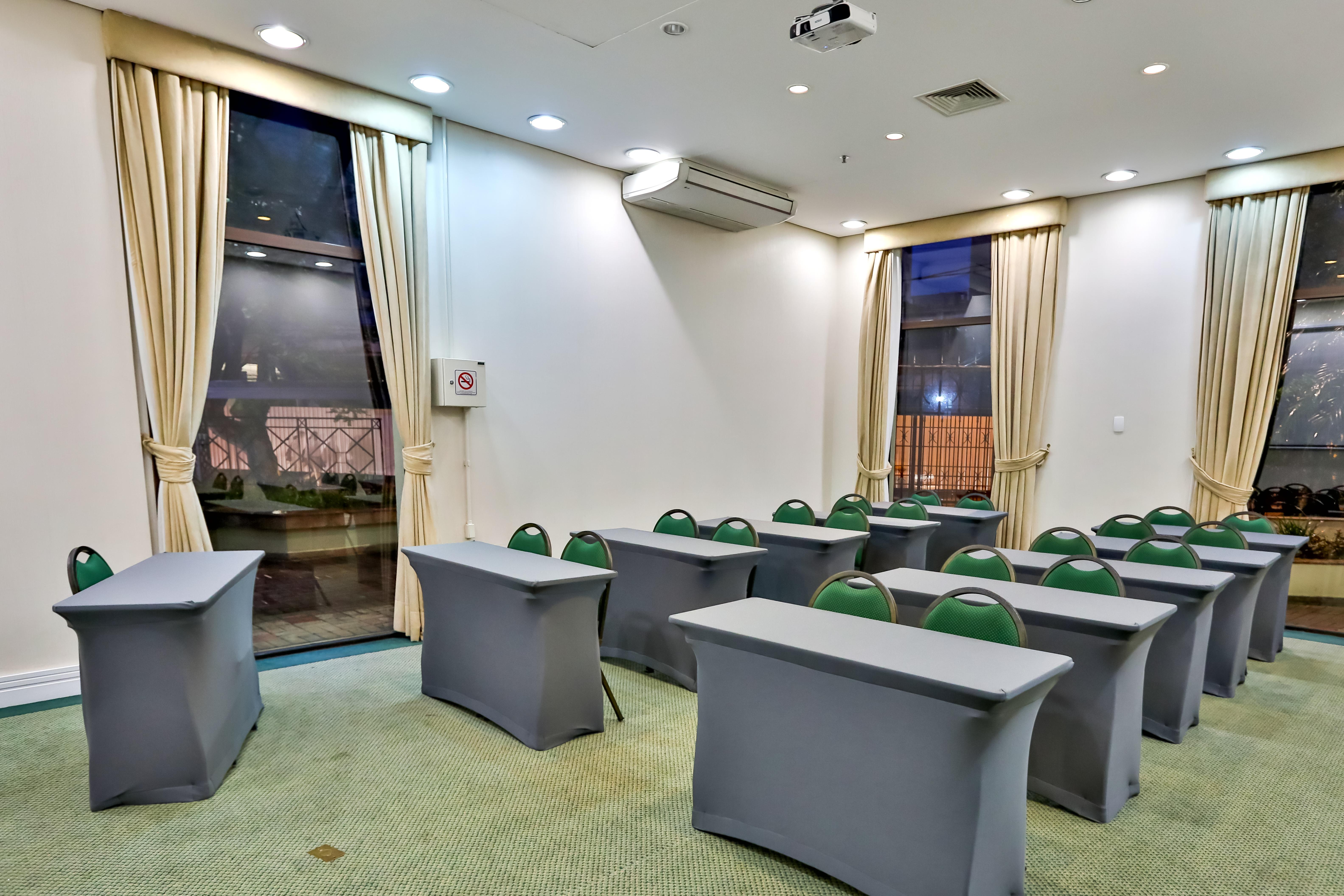 Hotel Quality Vila Olimpia