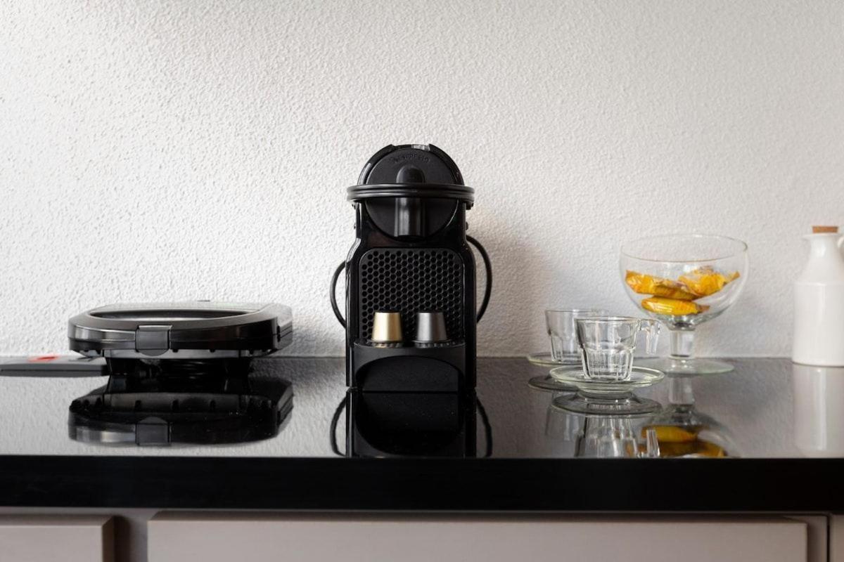 Easy Star - Espacoso Studio Ao Lado Do Aeroporto Congonhas - Hh01h Apartamento *