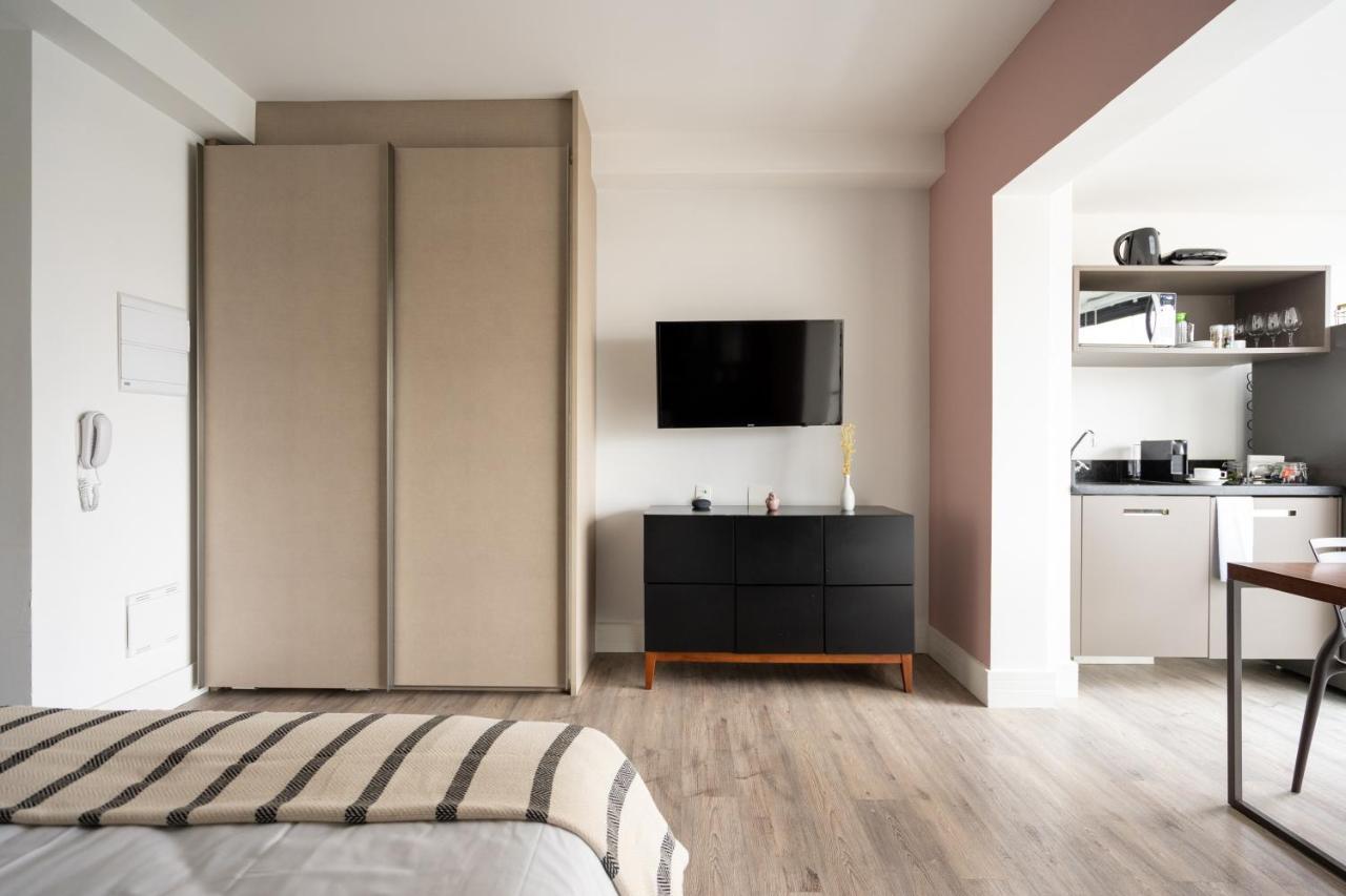 Căn hộ Studio Com Garagem, Academia E Piscina No Predio - Vila Olimpia São Paulo
