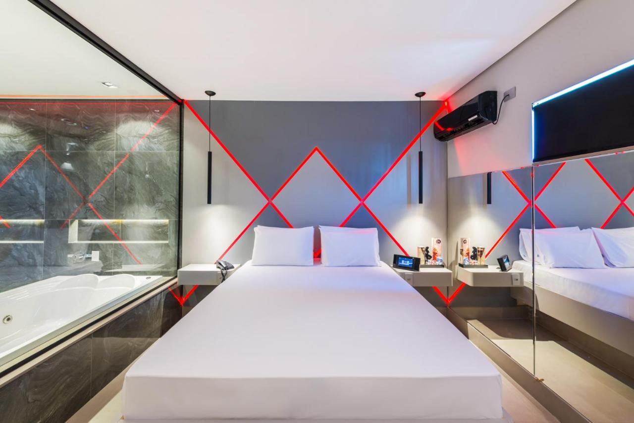 Mood Love hotel