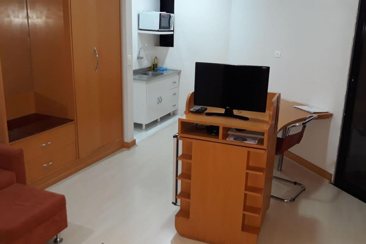 Flat Com Sacada - Regiao Ibirapuera Proximo Varios Hospitais E Unifesp Aparthotel