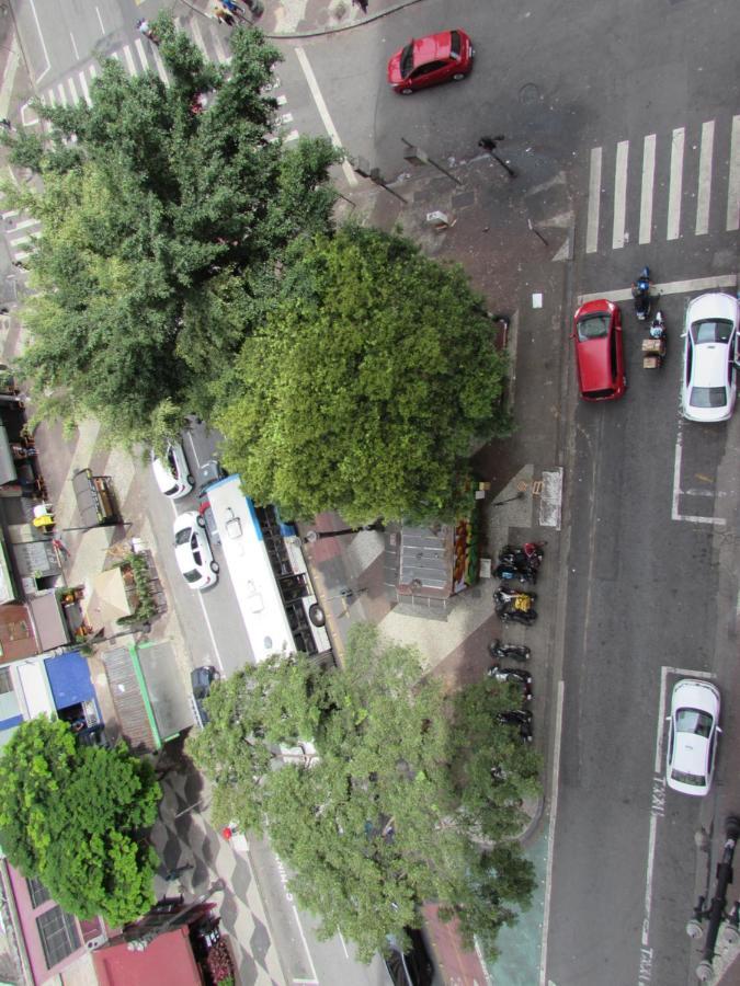 Hotel Nebias Palace Junto Da Avenida Ipiranga Com Sao Joao Em Frente Ao Bar Brahma Sp