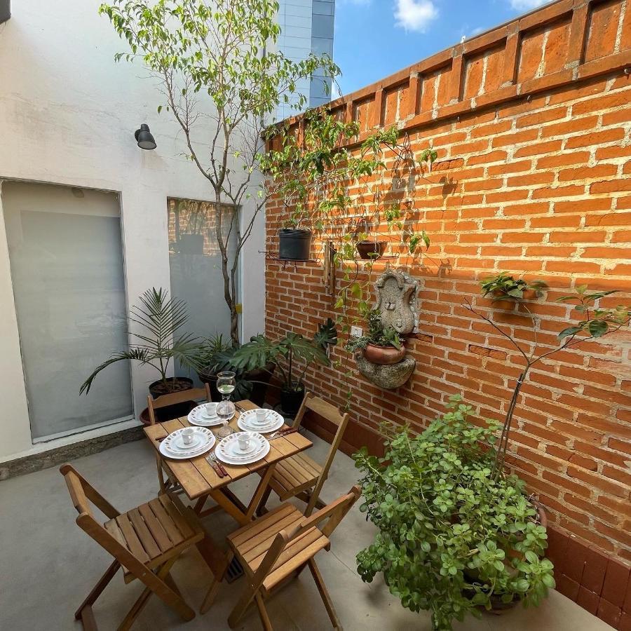 Casa De Tijolos Com Churrasqueira Fechada Villa Sao Paulo