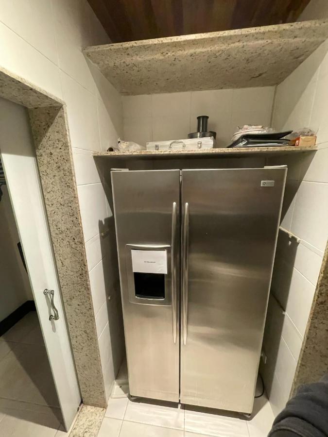 Casa De Tijolos Com Churrasqueira Fechada * Sao Paulo