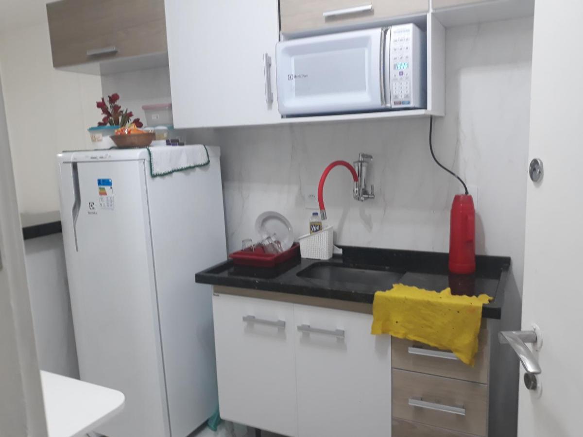 Ap Mobiliado Em Edificio Redondo Centro *