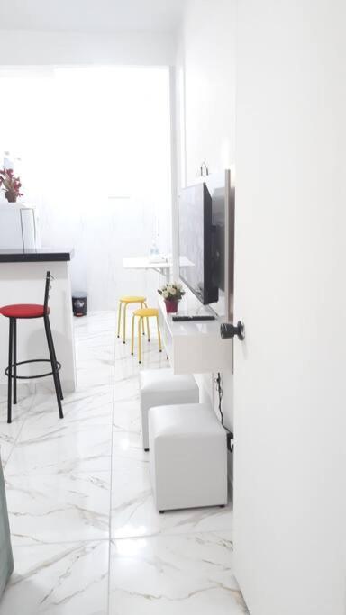 Ap Mobiliado Em Edificio Redondo Centro Apartment *
