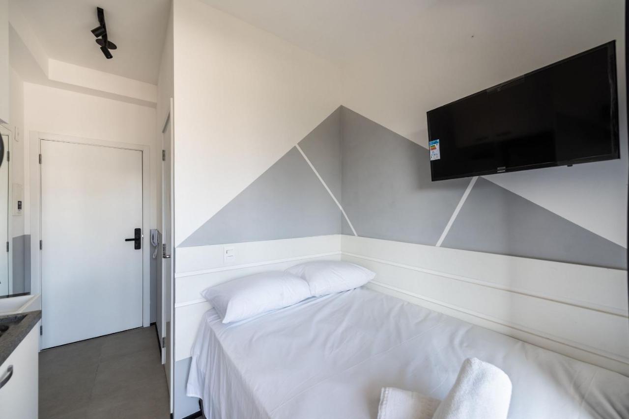 Apartemen Vo5 Charmoso Com Vaga, Ao Lado Do Metro. Sao Paulo