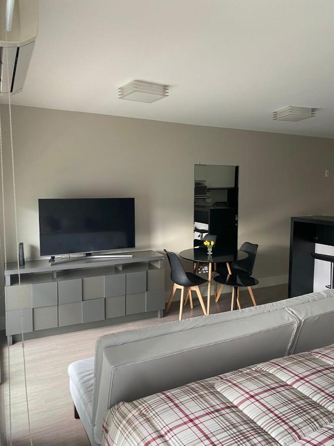 Lindo Loft, Piscina, Estacionamento, Academia, Ar Condicionado, Wi-fi * Sao Paulo
