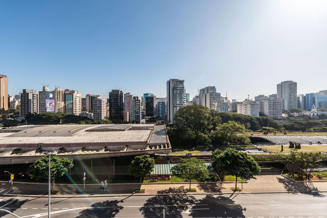 Vo5 Charmoso Com Vaga, Ao Lado Do Metro. Sao Paulo