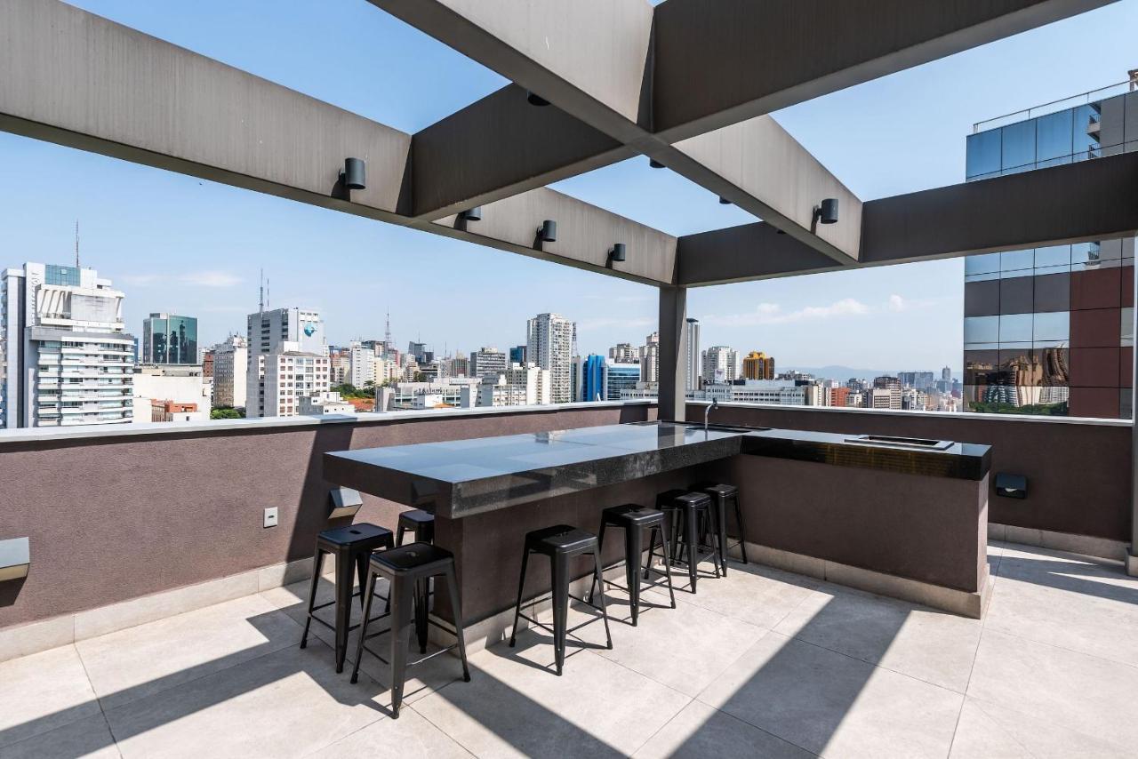 Vo5 Charmoso Com Vaga, Ao Lado Do Metro. Sao Paulo