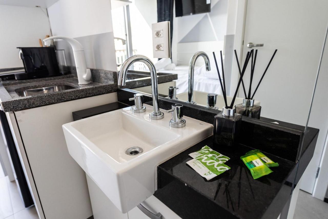 Apartemen Vo5 Charmoso Com Vaga, Ao Lado Do Metro.