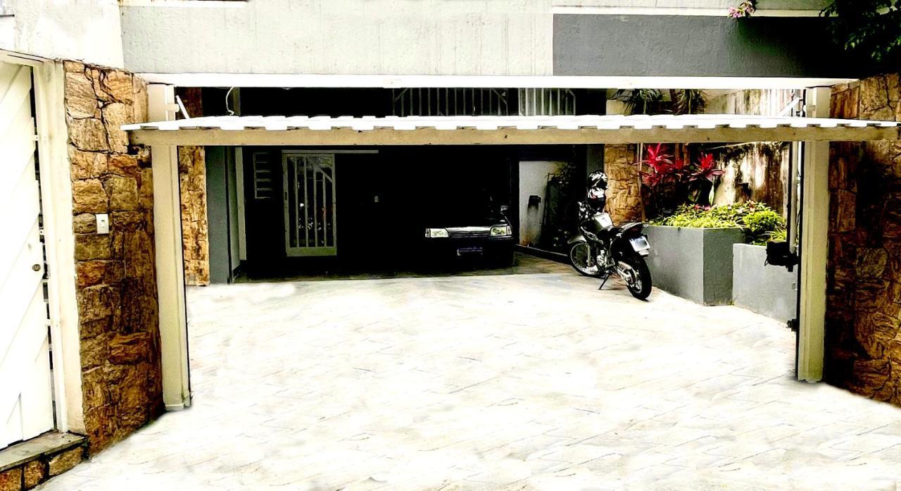 A Casa Que Hospeda Privatunterkunft São Paulo
