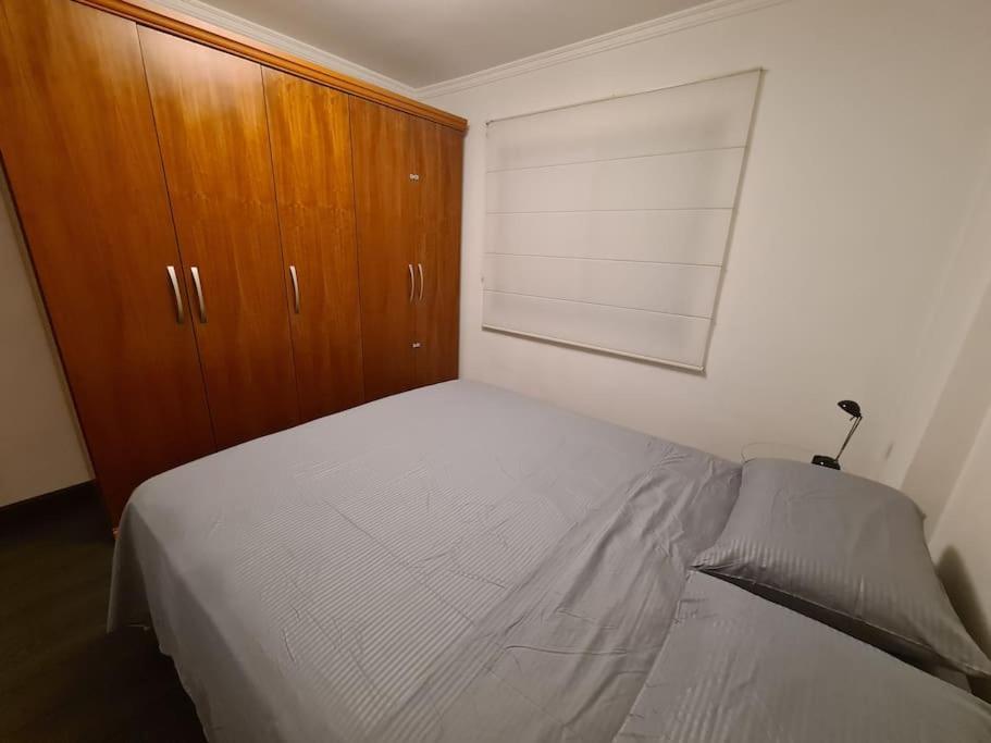 Apartamento Pratico Com Otima Localizacao. Apartamento São Paulo