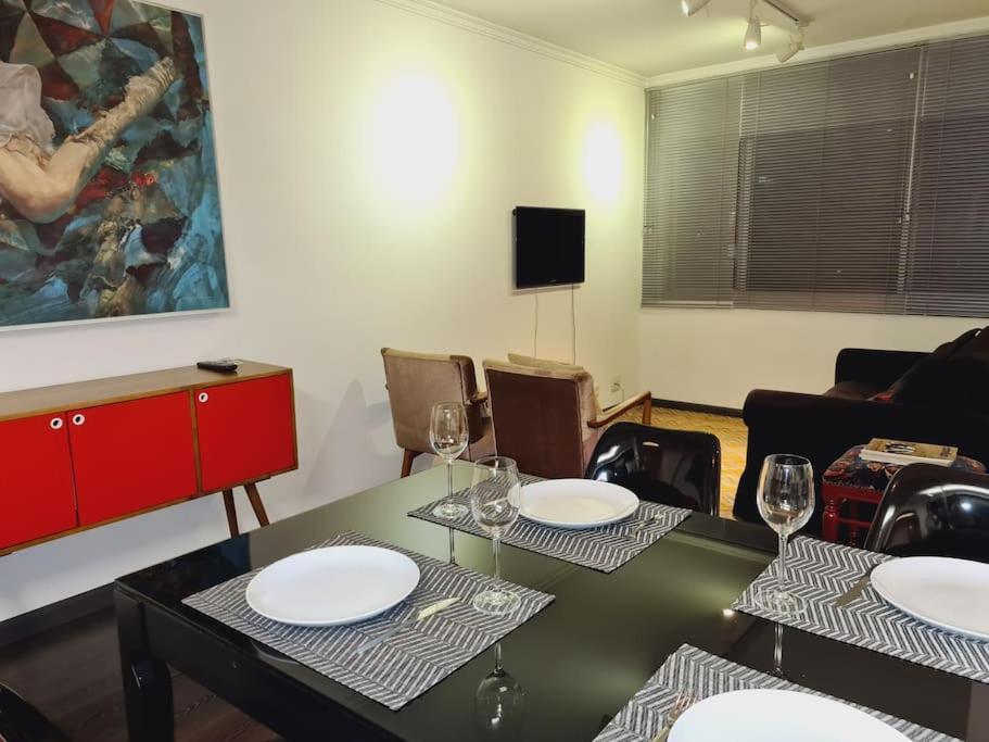 Apartamento Pratico Com Otima Localizacao. Apartamento *