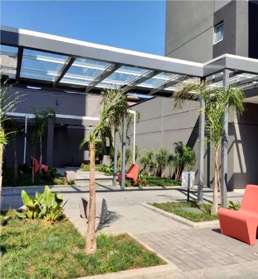 Apartemen Maravilhoso Em Frente Ao Metro Bras ! Sao Paulo