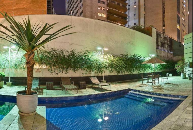 Na Alameda Lorena - Jardins Sao Paulo