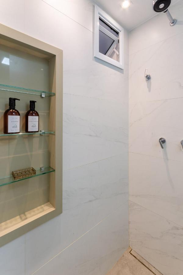 Martinho Authentic Estiloso, Moderno E Apartemen *