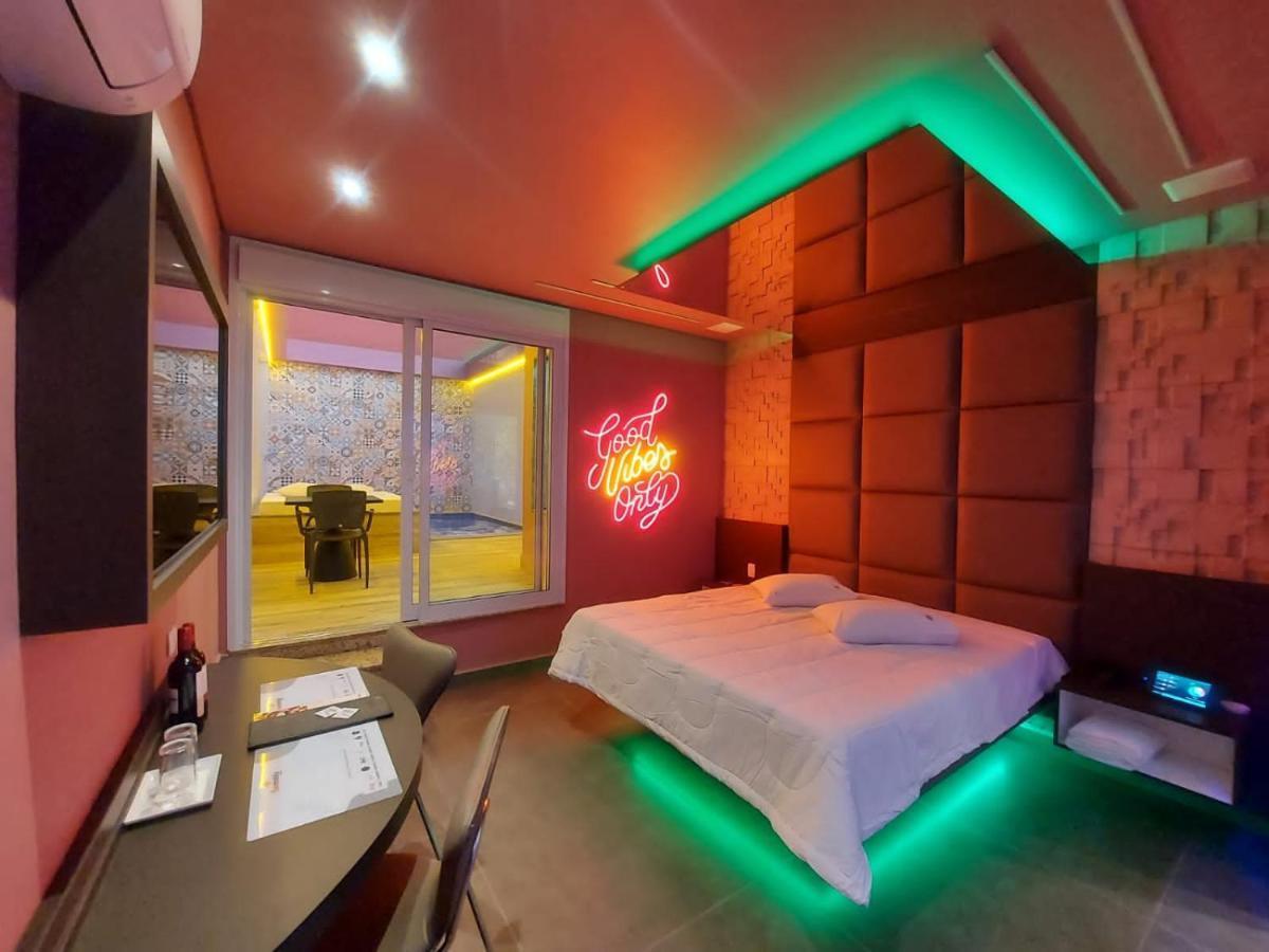 Belle (adults Only) Love hotel