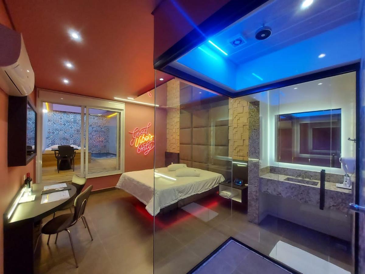 Belle (adults Only) Love hotel *