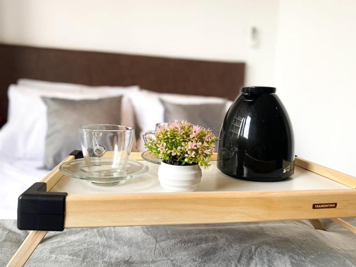 Apartment Glow Frei Caneca - Vivare *