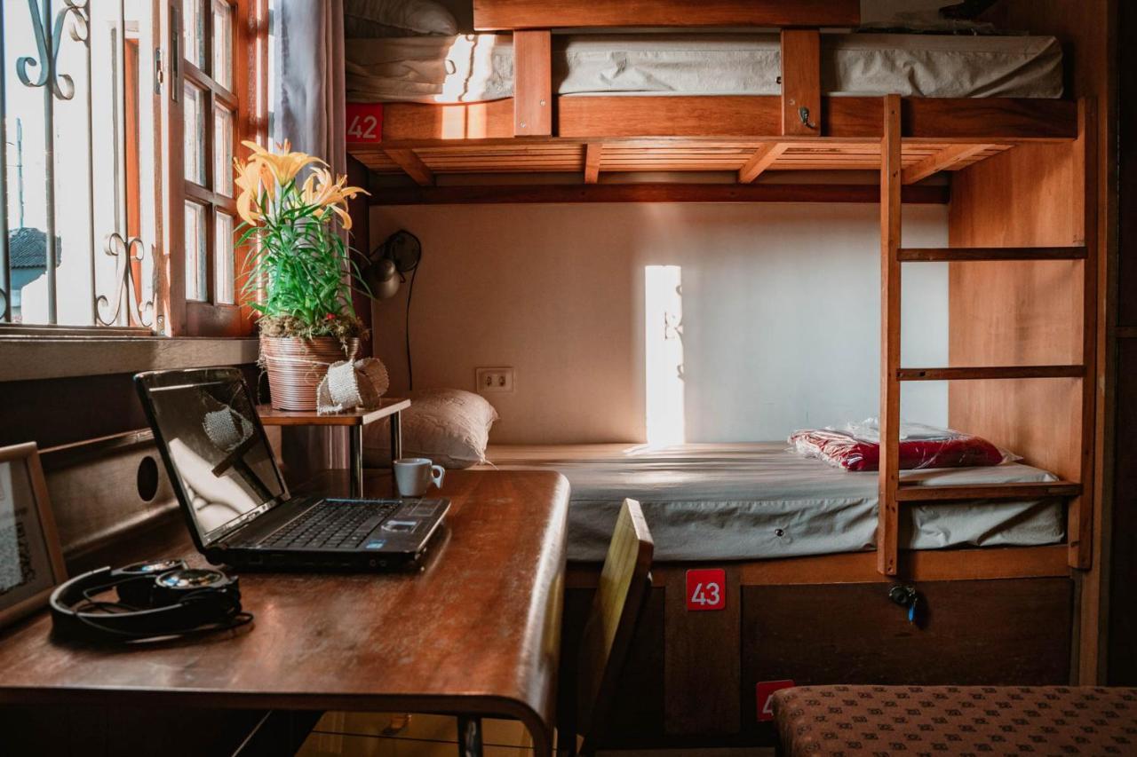 Hostel Garoa