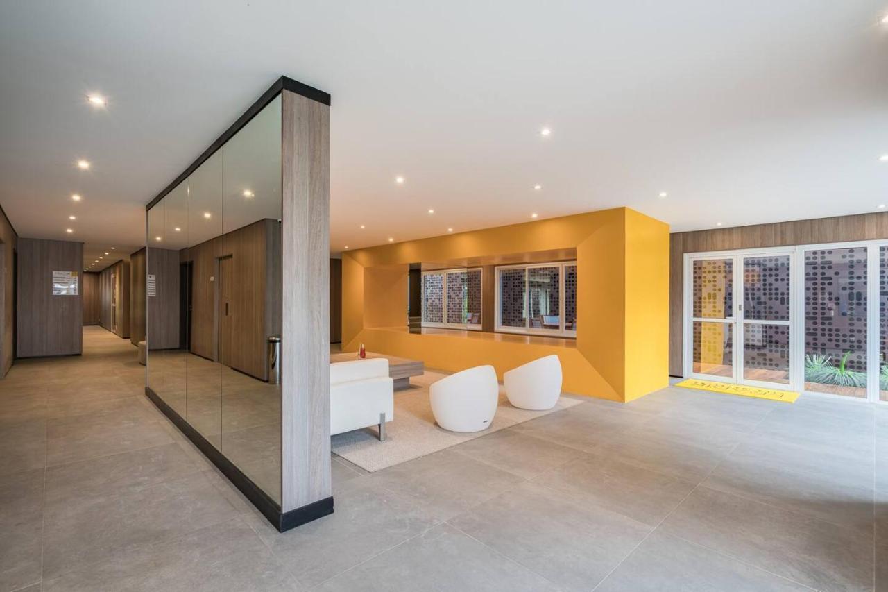 Fdk - Fradique Coutinho - Anora Spaces Apartment *