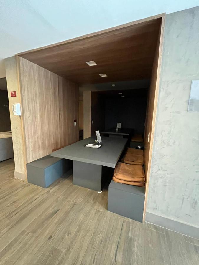 Loft De Luxo Com Varanda E Entrada Ao St Marche Jardins *