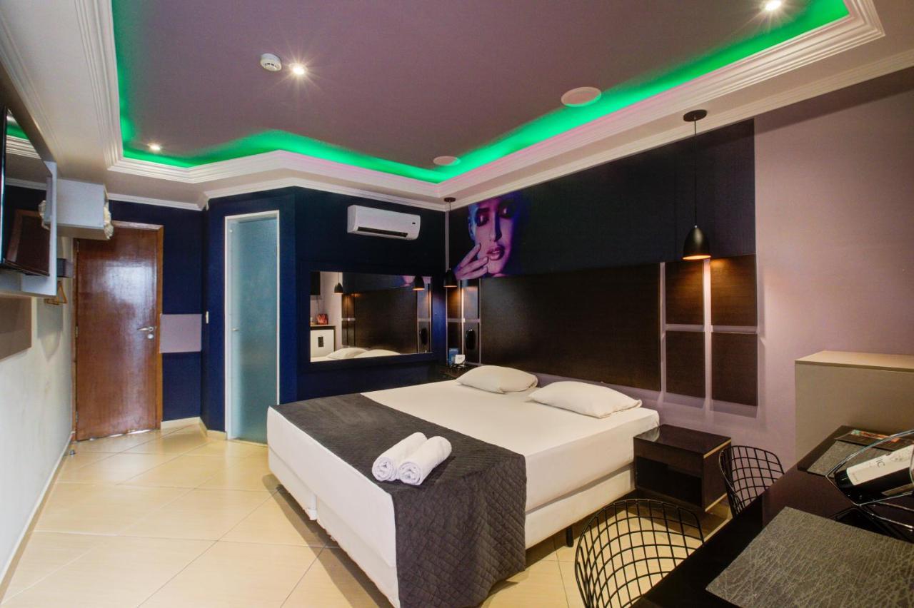 Soft - Usp Love hotel