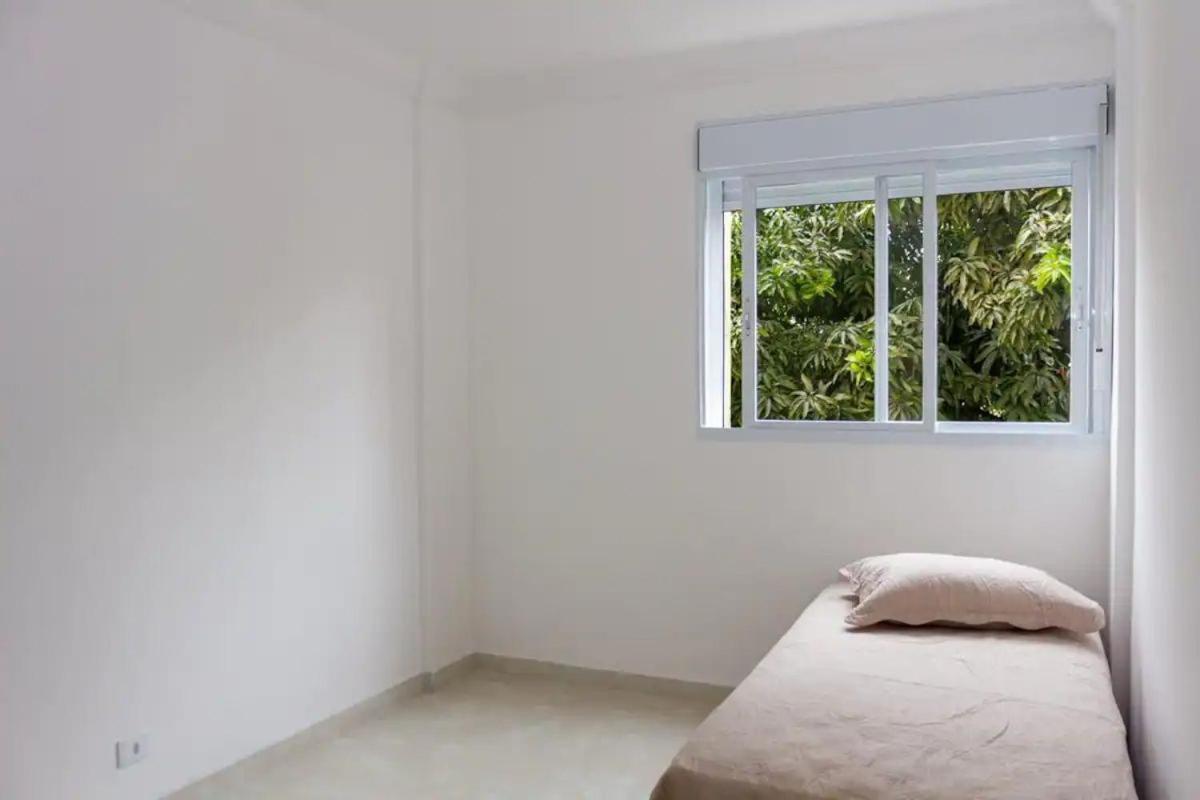 Apartment Ape 2