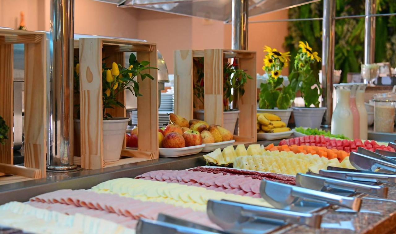 Khách sạn Pestana 4*