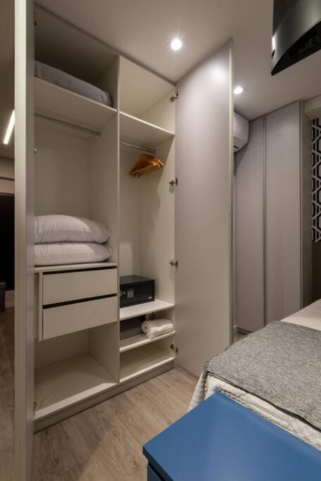 Apartment Moderno E Sofisticado, Centro 117 *