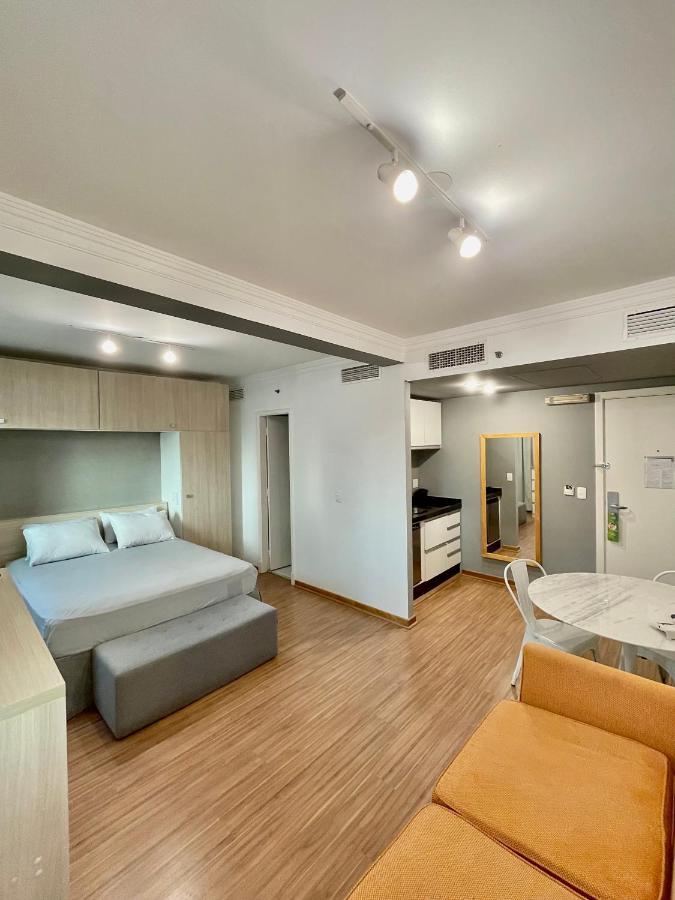 Flat Particular Incrivel Dentro Do Qs Oscar Freire, Proximo Ao Hospital Clinicas
