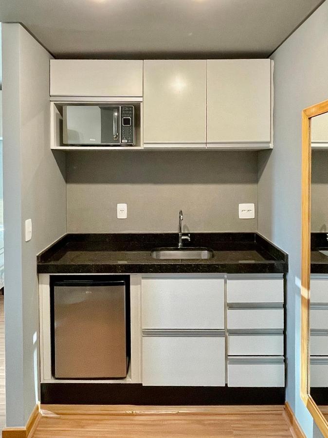 Flat Particular Incrivel Dentro Do Qs Oscar Freire, Proximo Ao Hospital Clinicas Sao Paulo