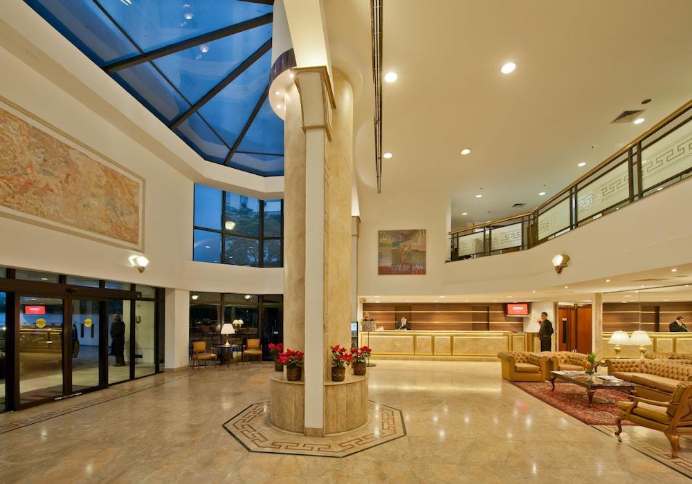 Ninety Hotel 4*