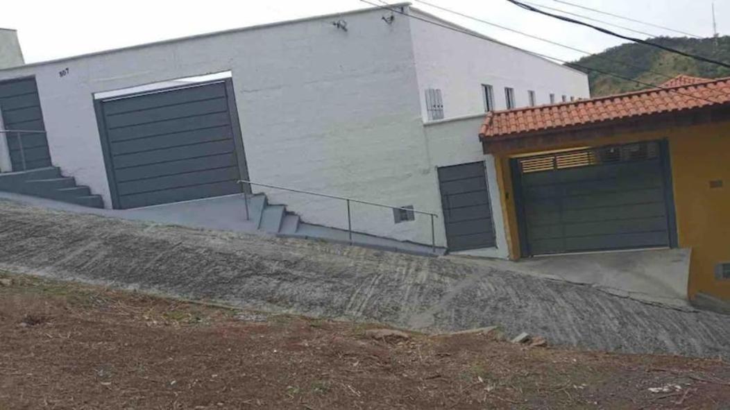 2 No Bairro Tremembe Sp