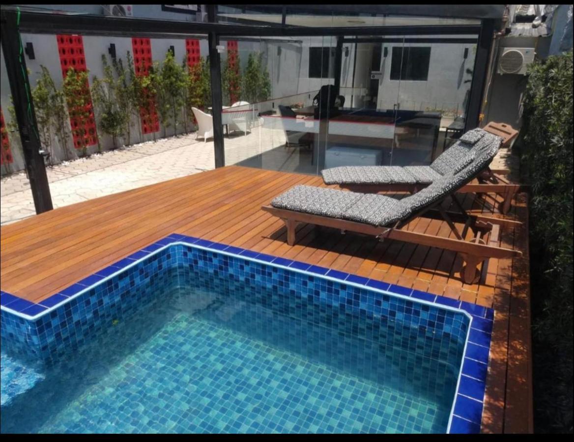 Living Aparthotel *