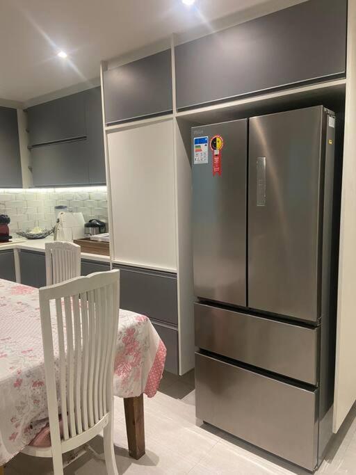 Villa Casa Recem Reformada Com Piscina E Espaco Gourmet