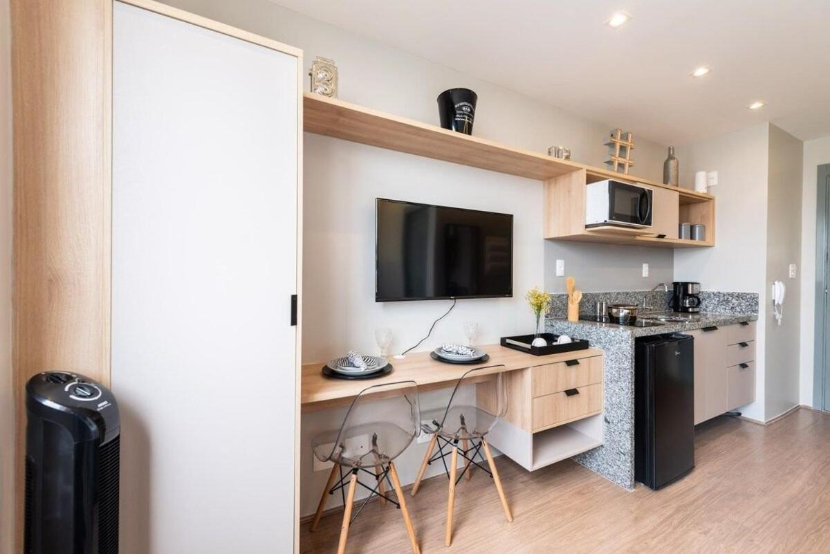 Modernos Andar Alto 50 M Do Metro Bras Centro Apartemen
