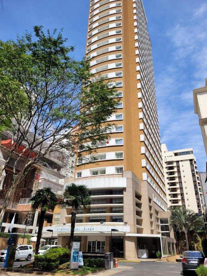 Elegant Flat Internacional Plaza-garagem E Piscina Sao Paulo