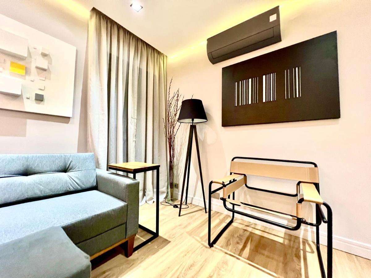 Flat Novo, 2 Quartos, Garagem No Coracao Dos Jardins Sao Paulo