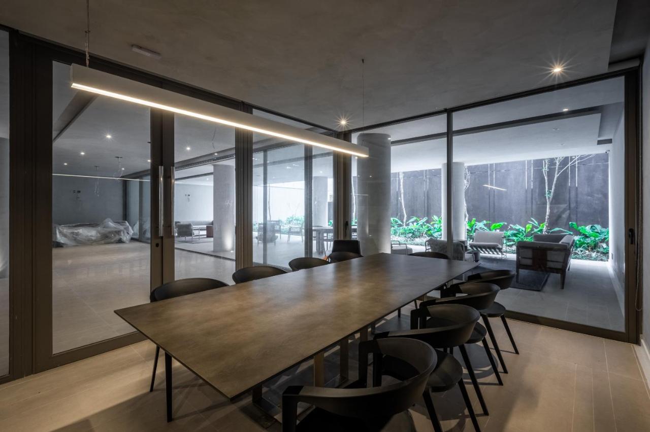 Noon Executive Apartemen