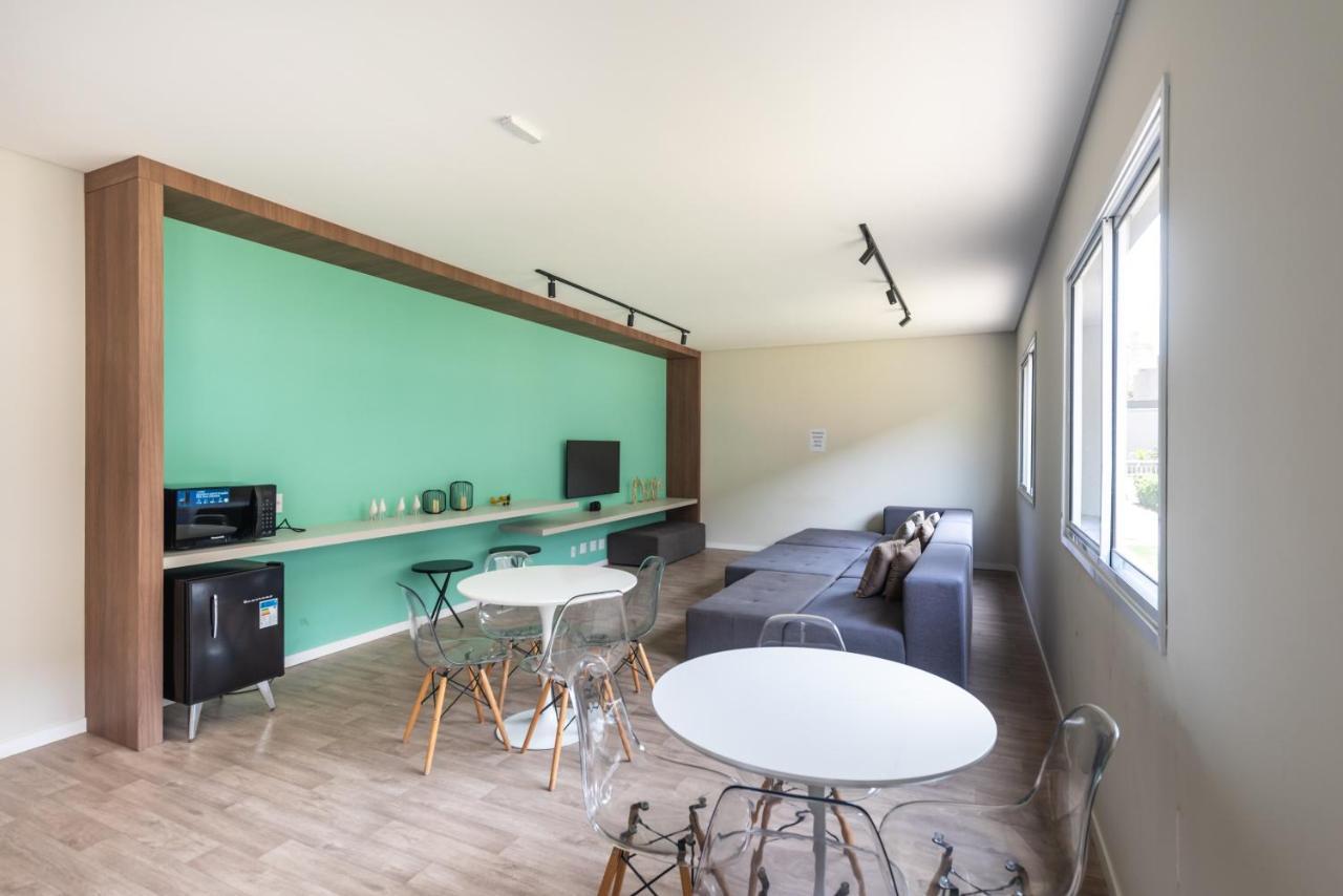 Design Prox Ao Metro Bras Com Piscina Apartemen Sao Paulo